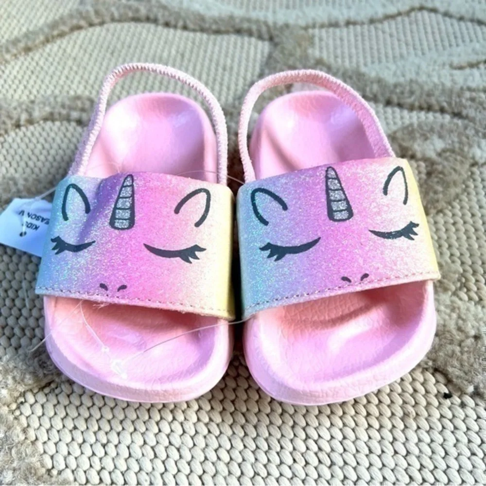 💚 NWT! Toddler size 4/5 unicorn sandals